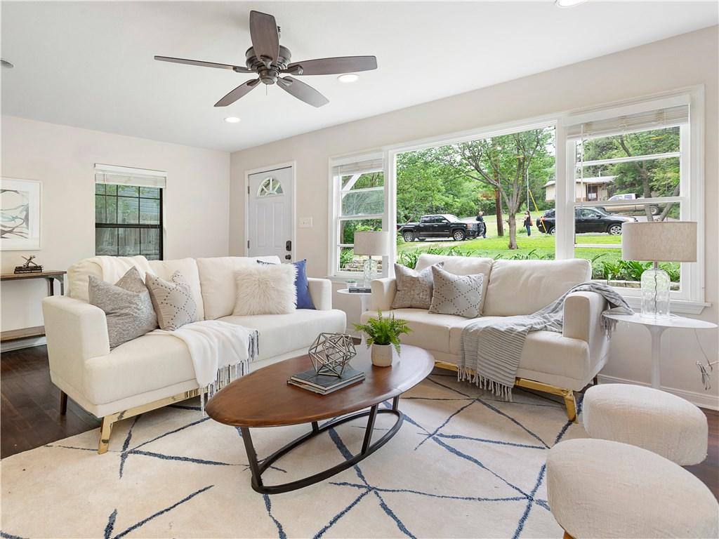 4025 Valley View Rd - Photo 1