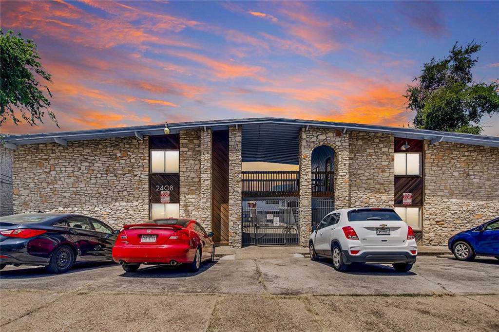 2408 Longview St - Photo 1
