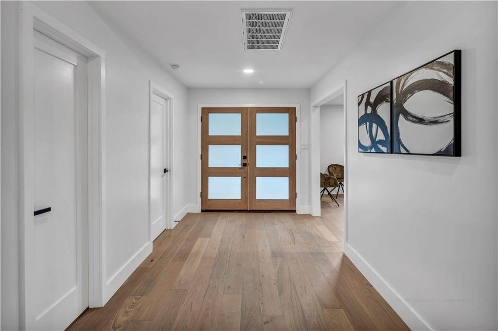 1204 Penny Ln - Photo 1