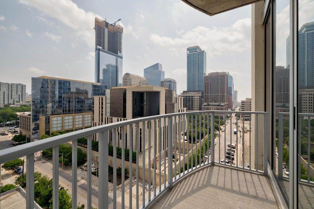 360 Nueces St - Photo 1