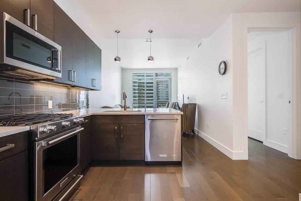 222 West Ave - Photo 1