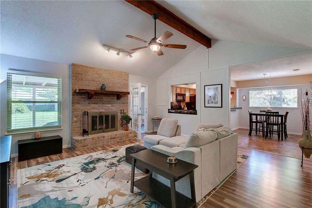 702 Central Dr - Photo 1