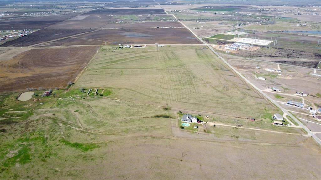 5101 County Road 463 - Photo 1