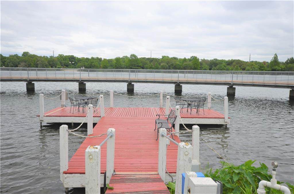 1818 Lakeshore Blvd - Photo 1