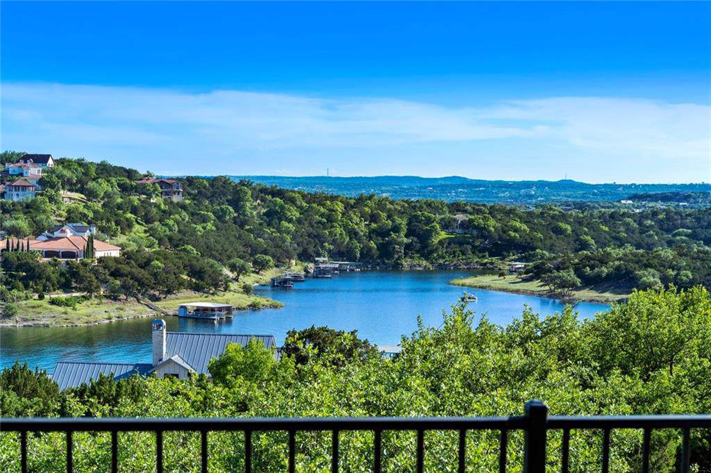 700 Moonlight Bay Dr - Photo 1