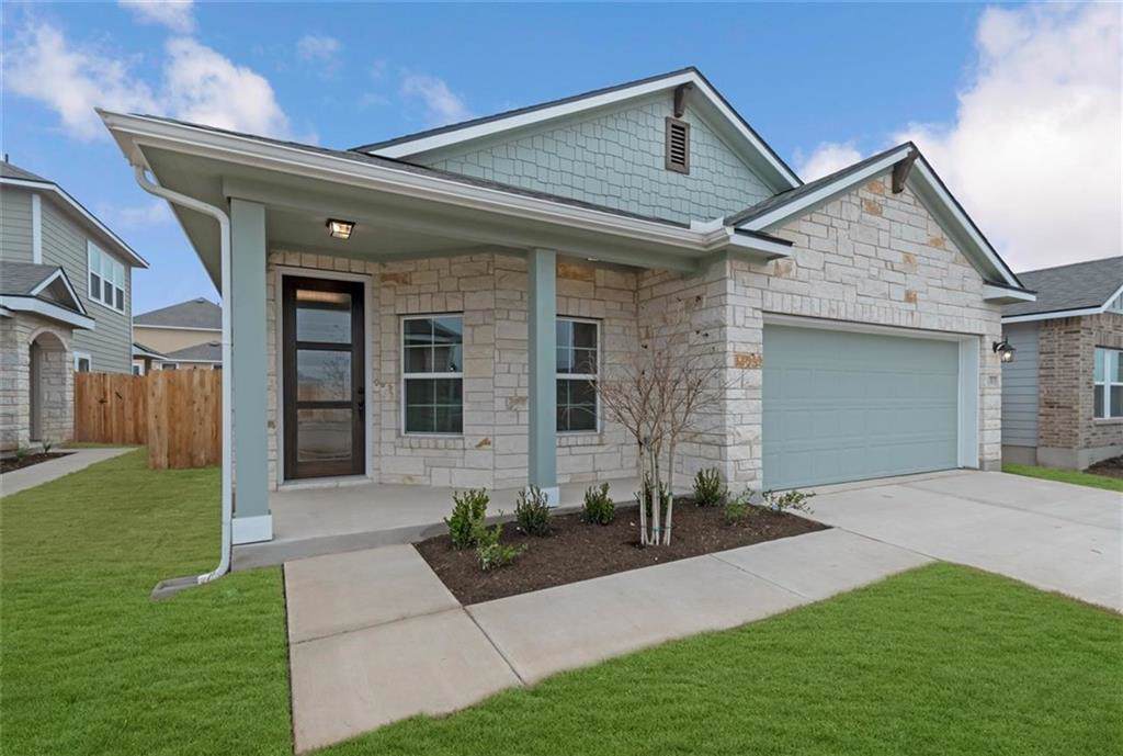 133 Winding Hollow - Photo 1