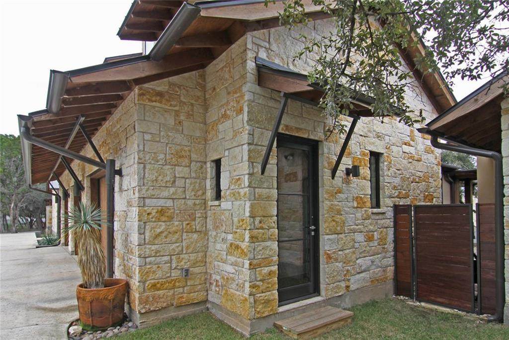 https://bt-photos.global.ssl.fastly.net/austin/1280_boomver_5_7221896-2.jpg
