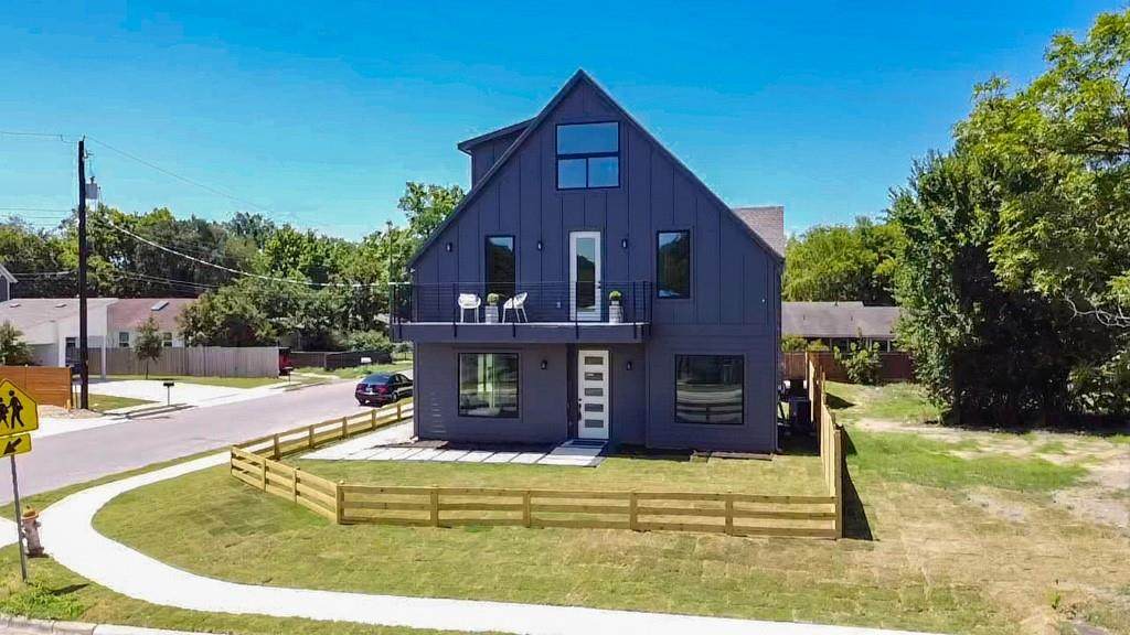 5207 Chico St - Photo 1