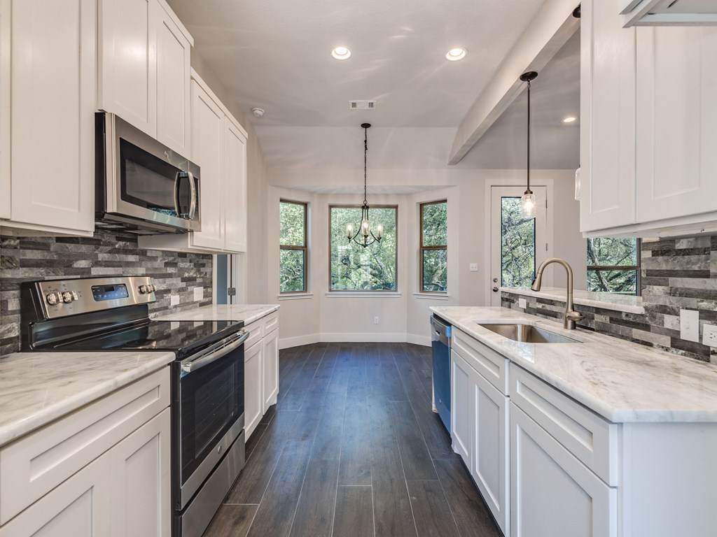 320 Little Barton Dr - Photo 1