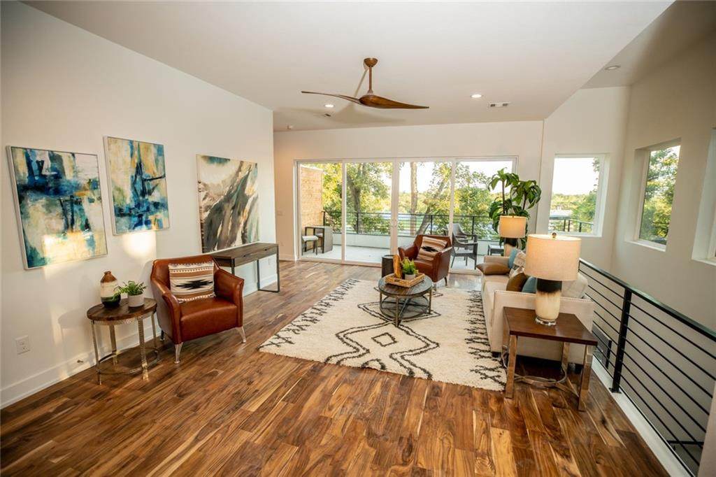 2712 Oak Springs Dr - Photo 1