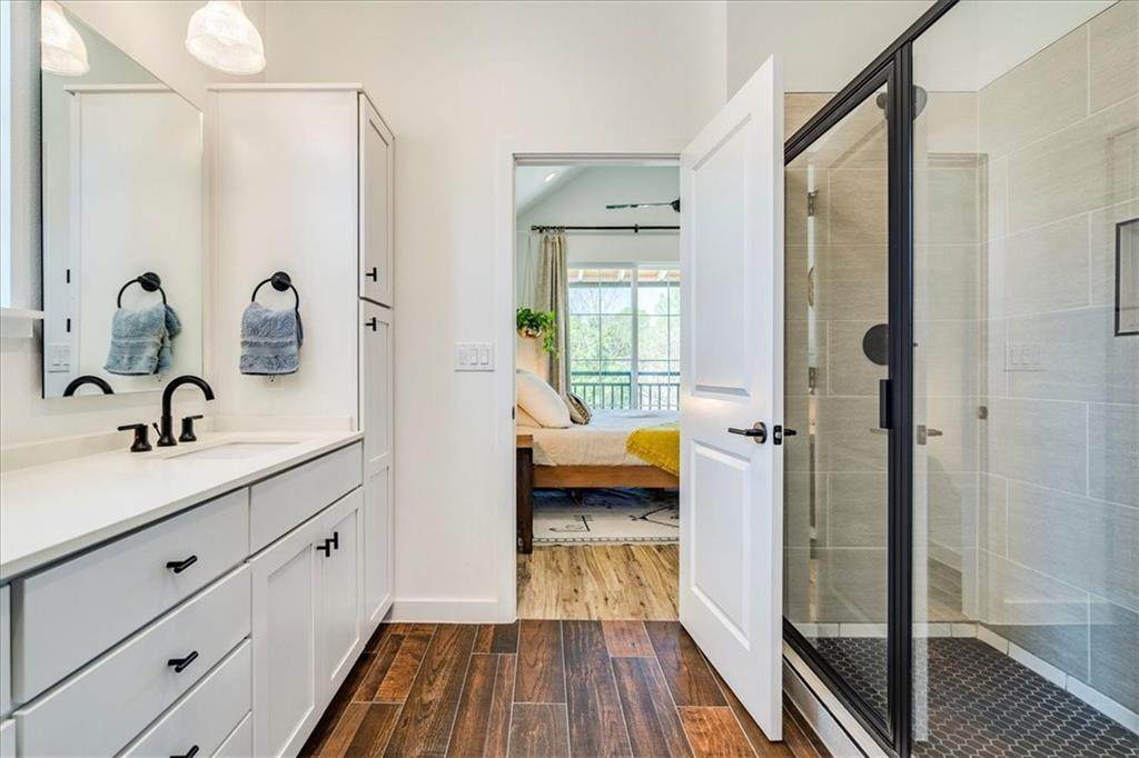 3809 Valley View Rd - Photo 1