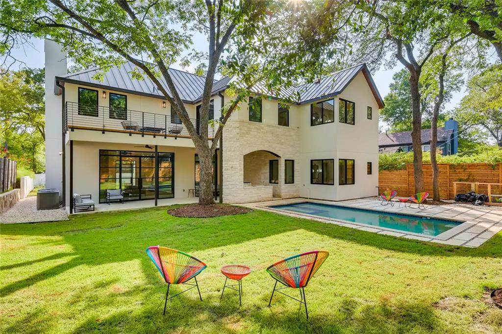 3000 Enfield Rd - Photo 1