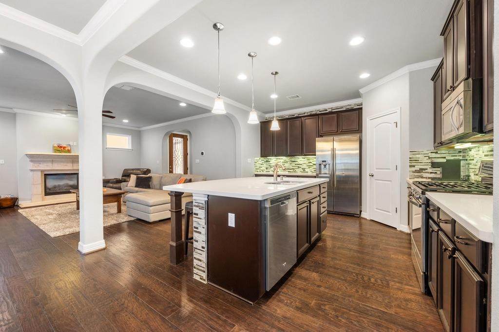 12116 Terraza Cir - Photo 1