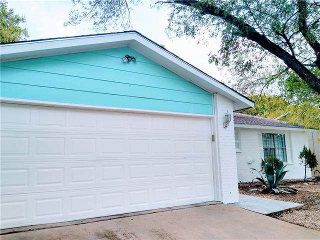 11205 Jordan Ln - Photo 1