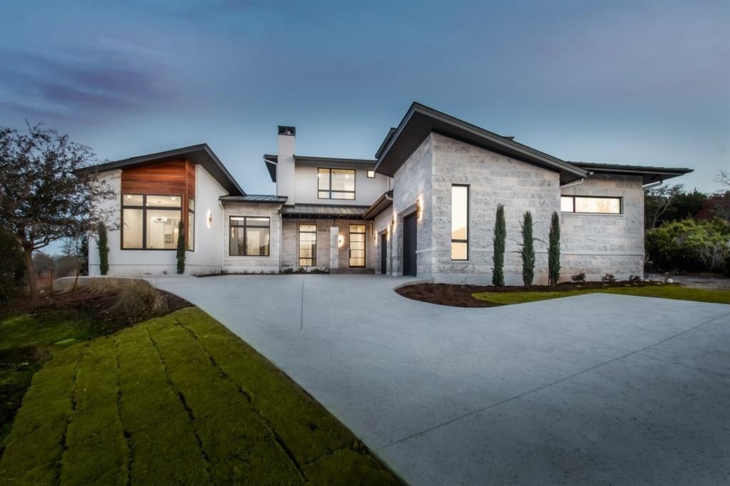 4709 Pecan Chase - Photo 1
