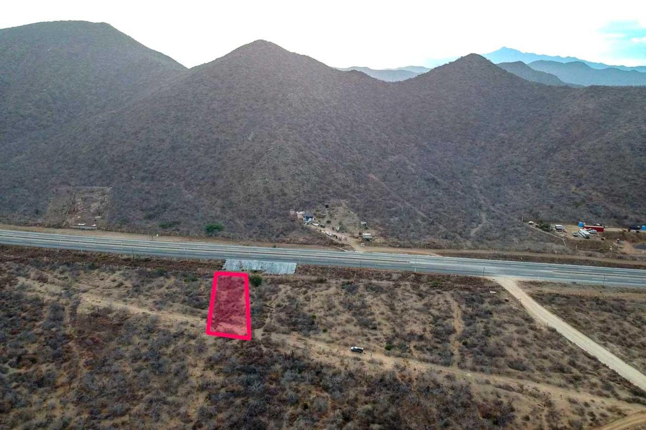 Highway 19 - Photo 1