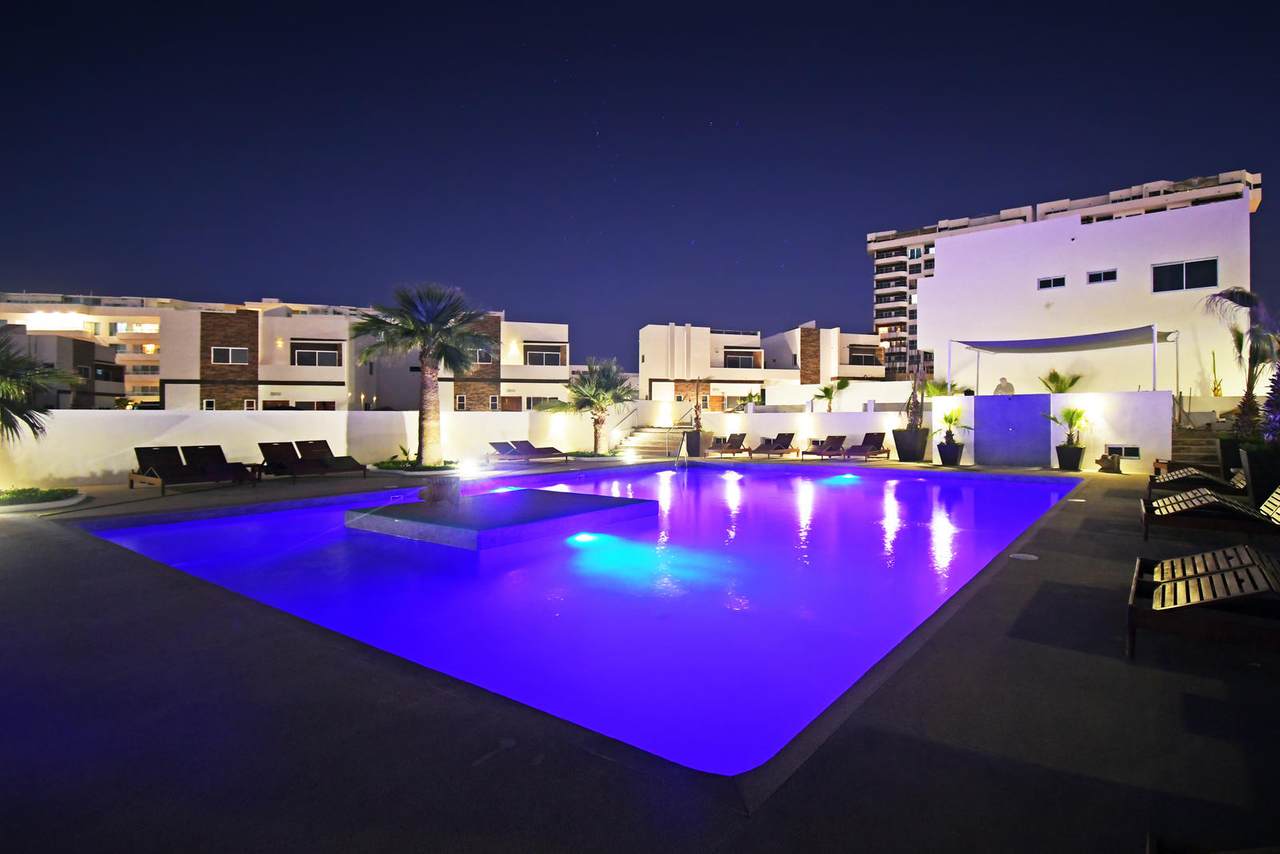 Torres Cantera Residences - Photo 1