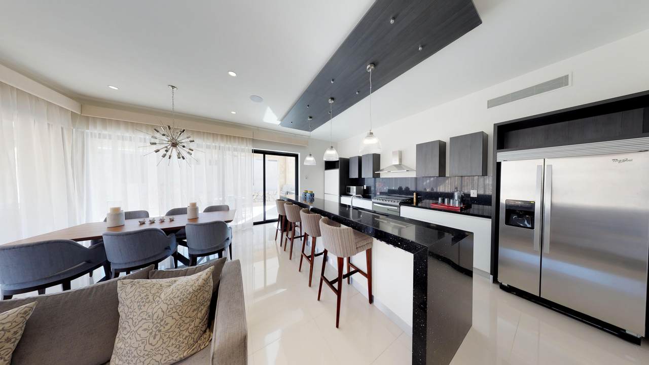 Condo With Garden/Yard - Photo 1