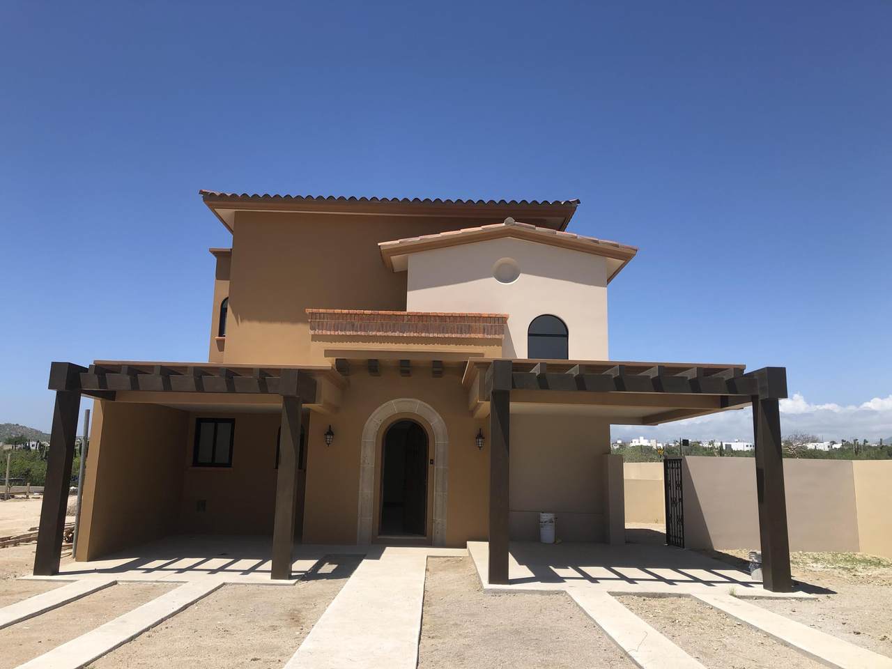3 Bed Villa - Photo 1