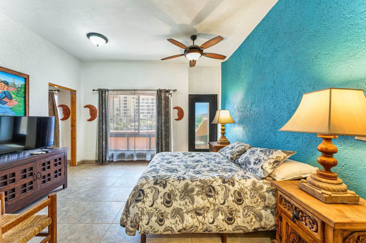  Paseo De La Marina - Photo 1