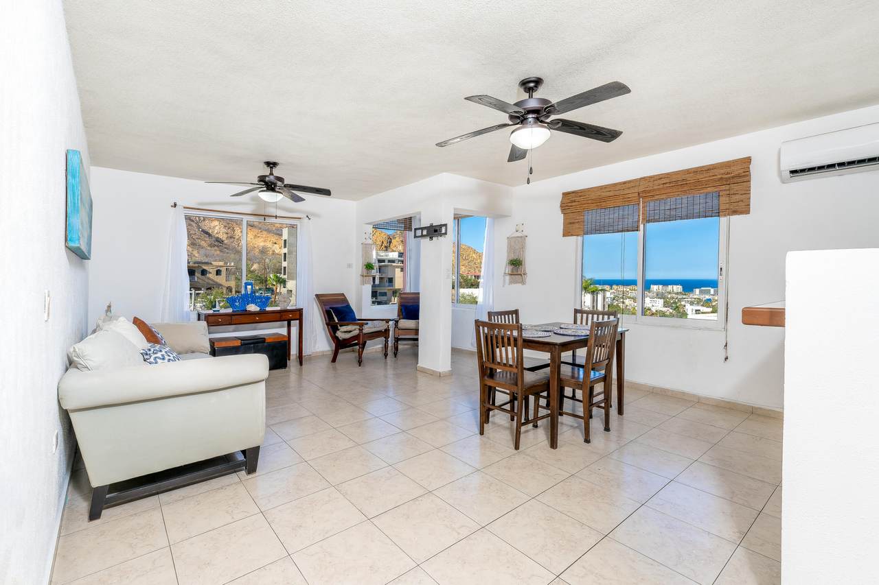  Miguel Angel Herrera - Photo 1