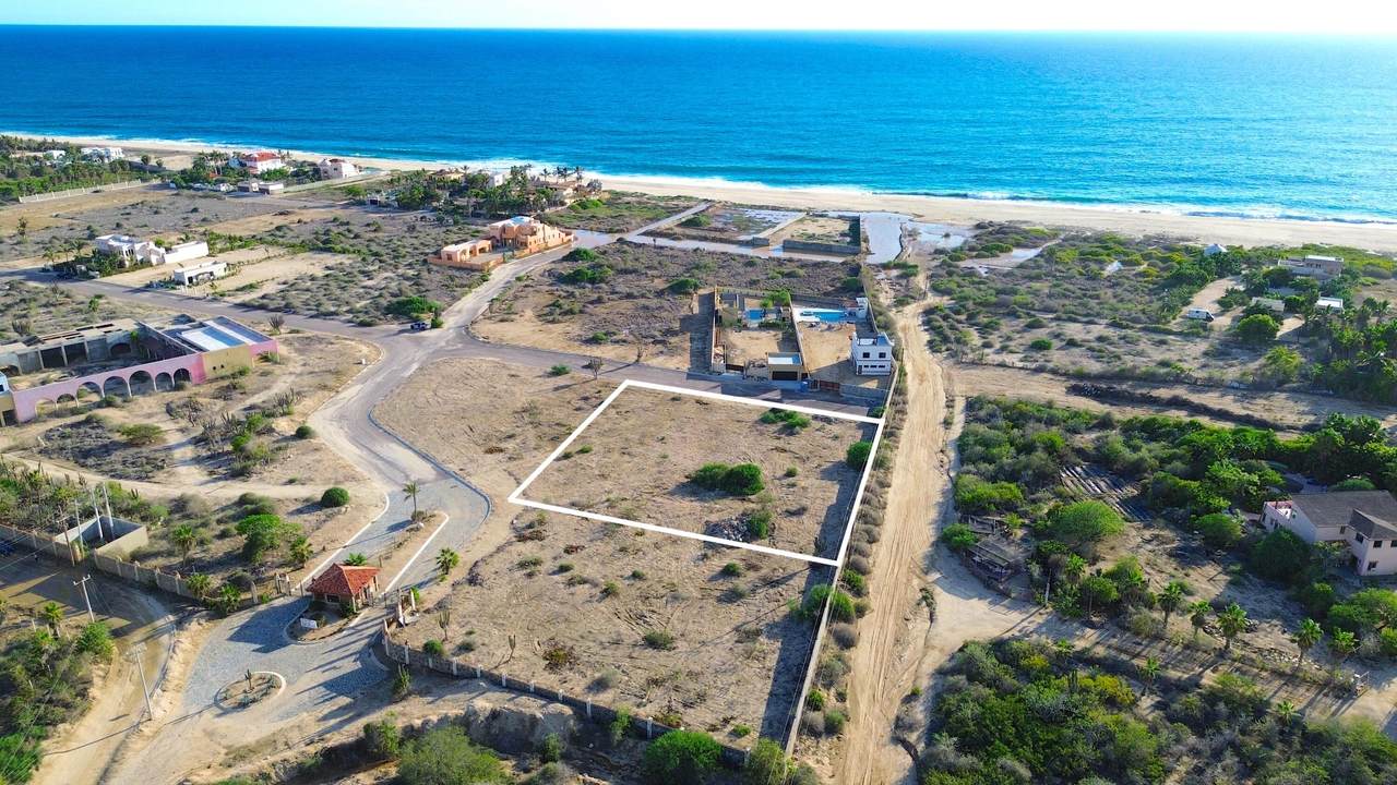  Address Not Published - Photo 1