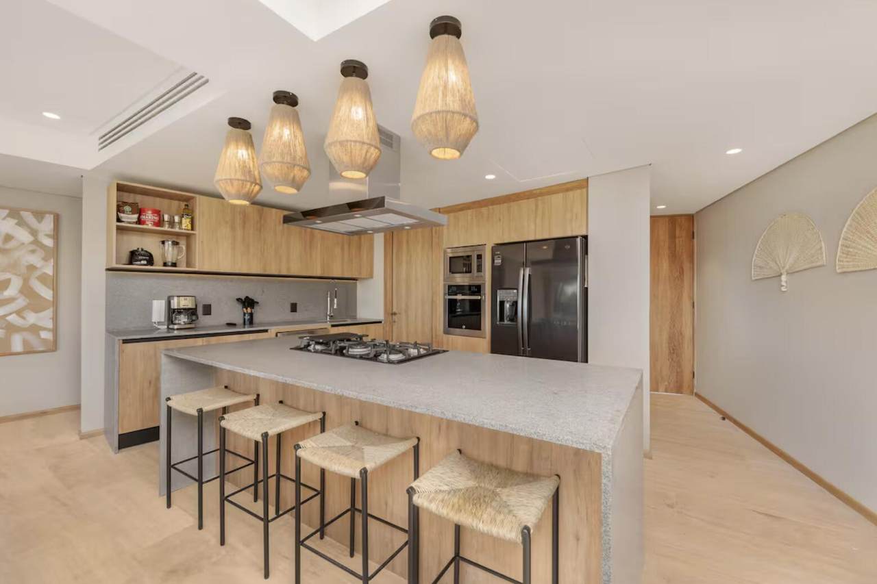  Address Not Published - Photo 1