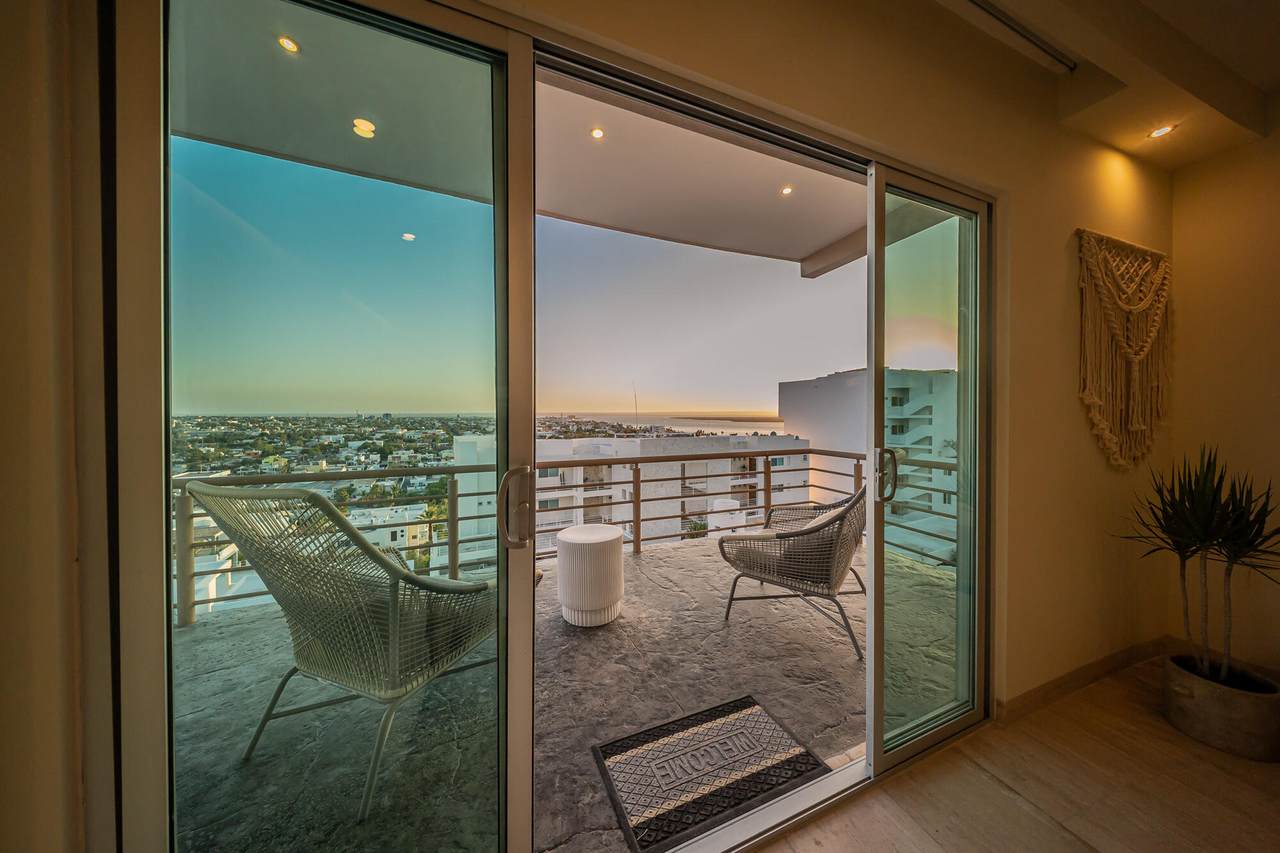  Colina Del Sol - Photo 1