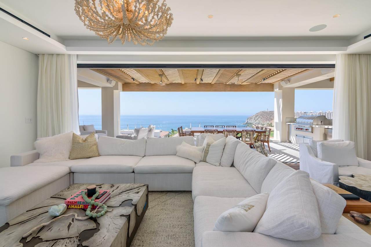  Address Not Published - Photo 1