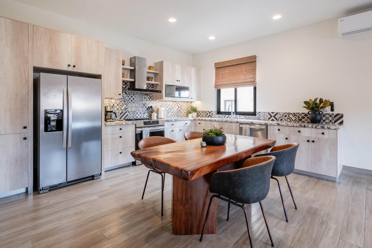  Jacarandas - Photo 1