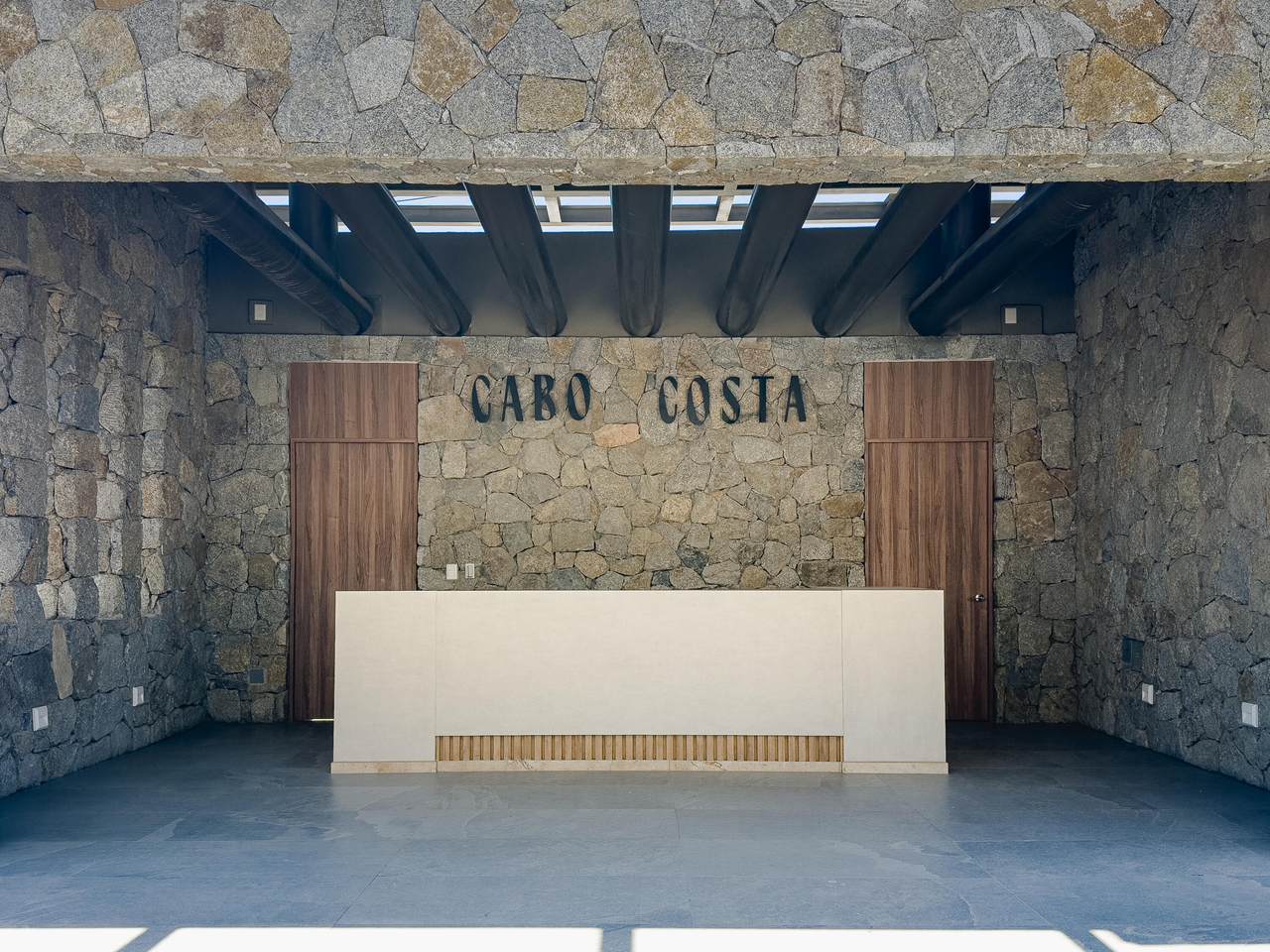  Via La Paloma - Photo 1