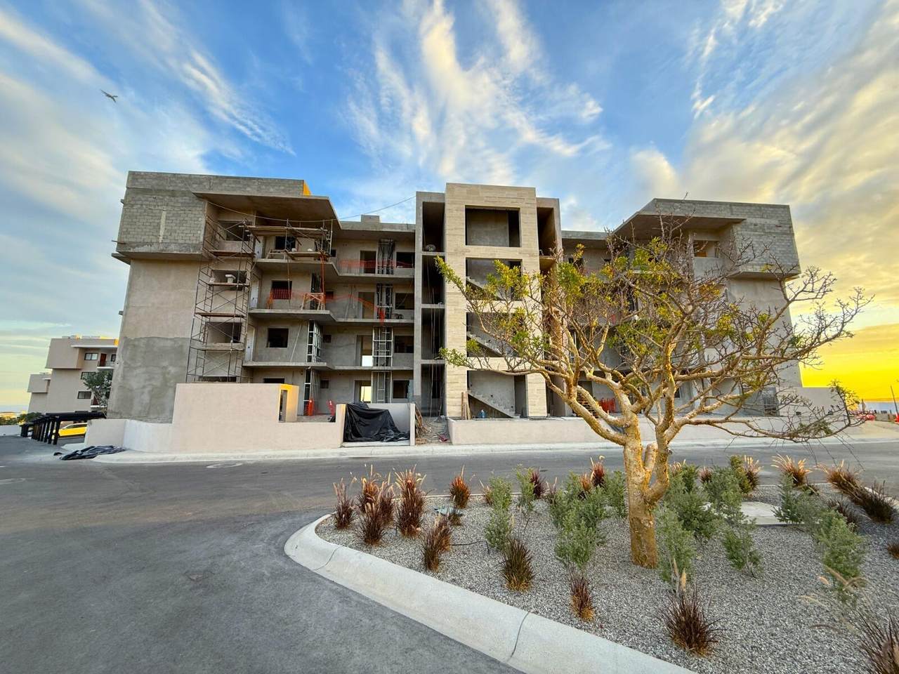  Salomon De La Cruz - Photo 1