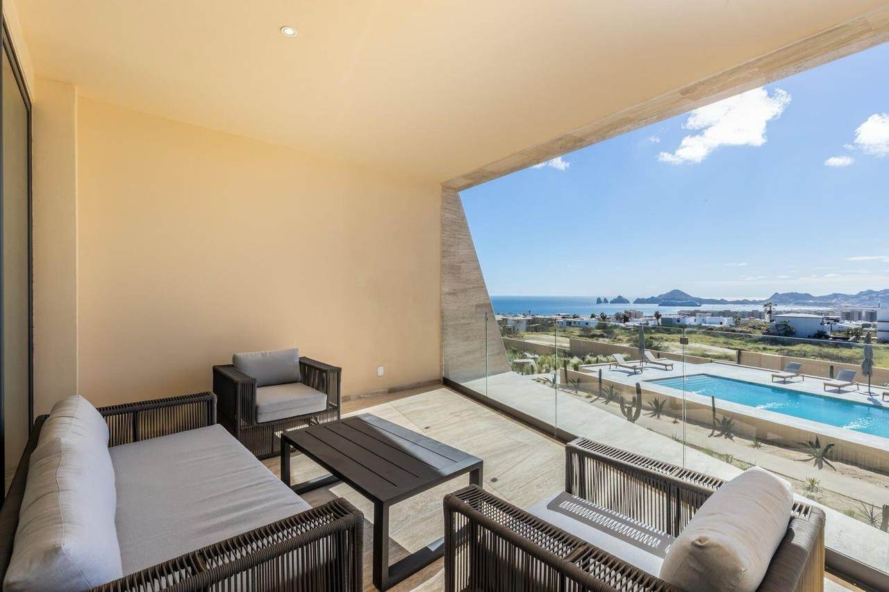  Cabo Corridor - Photo 1