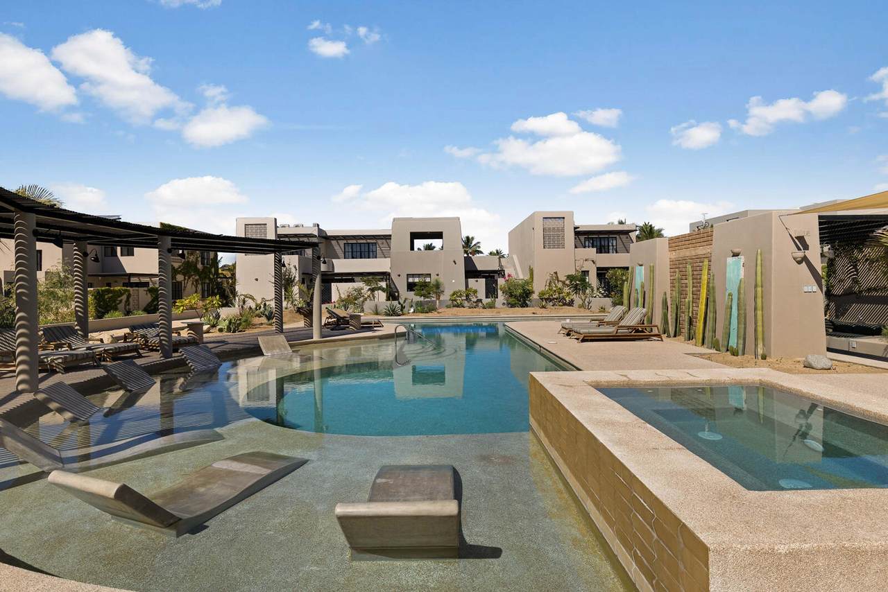  Address Not Published - Photo 1