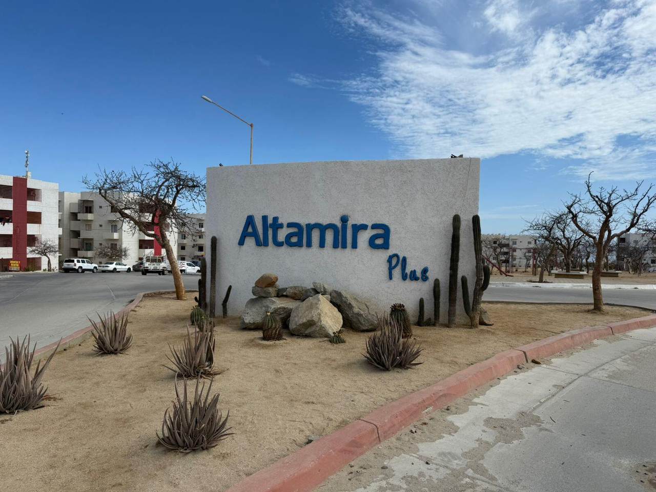 401 Islas Carolinas - Photo 1