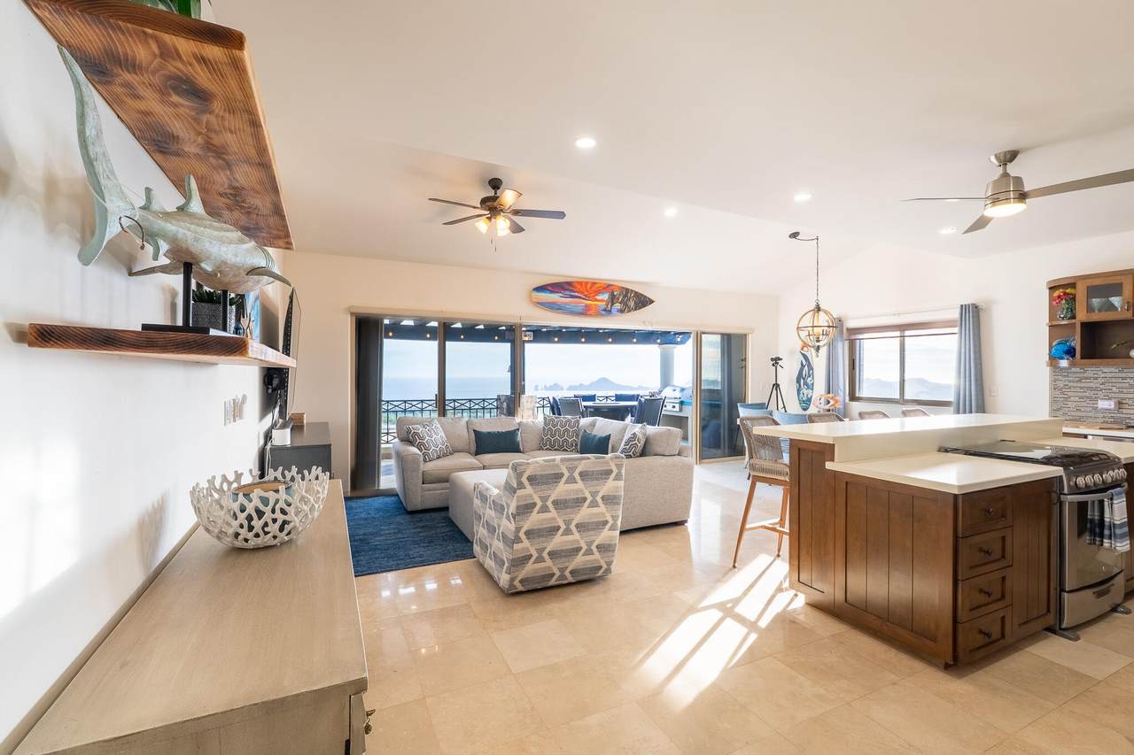  Address Not Published - Photo 1