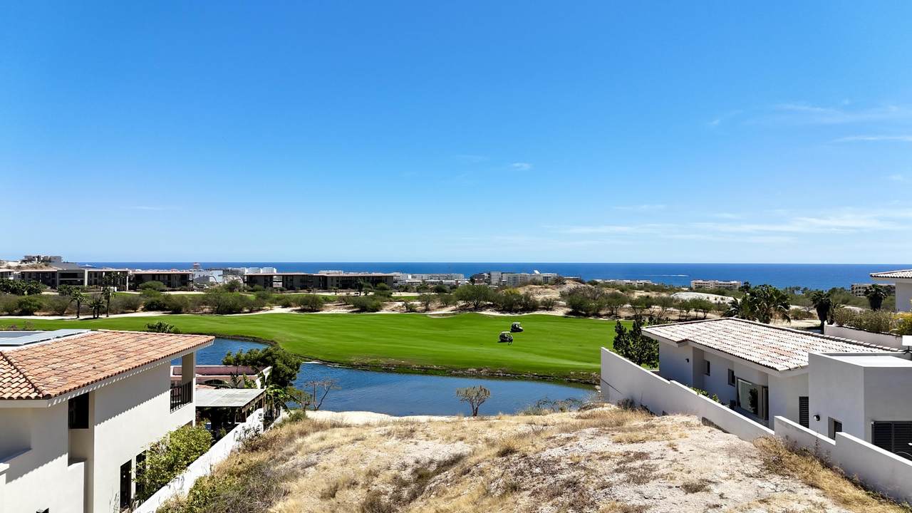  Club Campestres Sjc - Photo 1