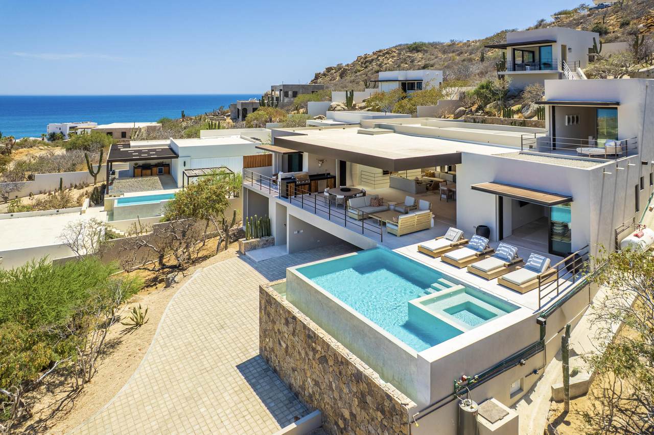  Casa De Piedra - Photo 1