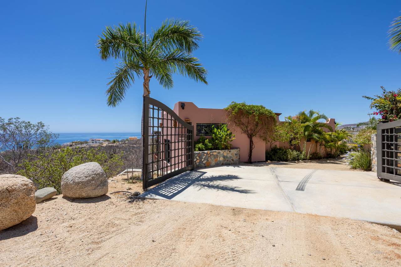  Casa Brisas - Photo 1