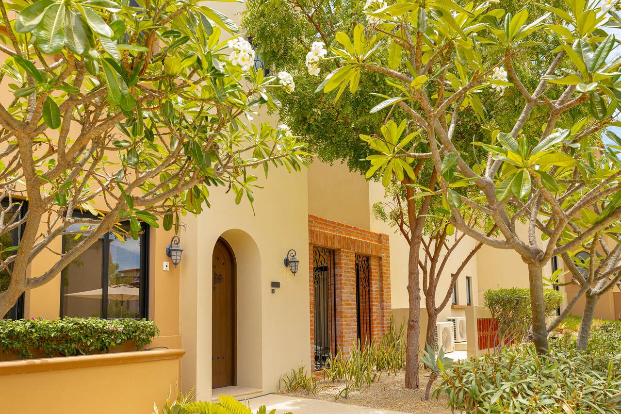  Address Not Published - Photo 1