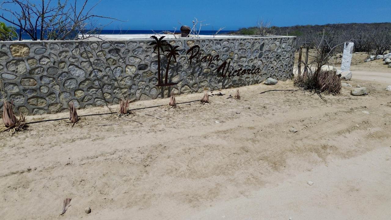  Playa Victoria - Photo 1