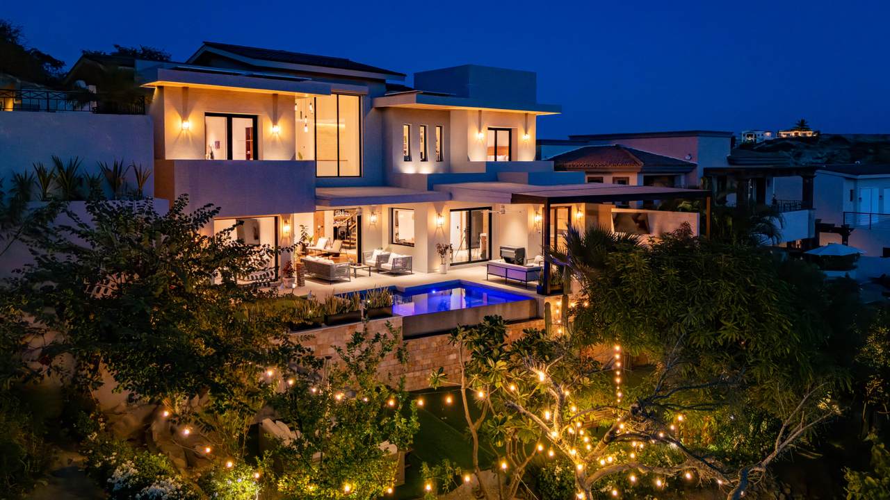  Address Not Published - Photo 1