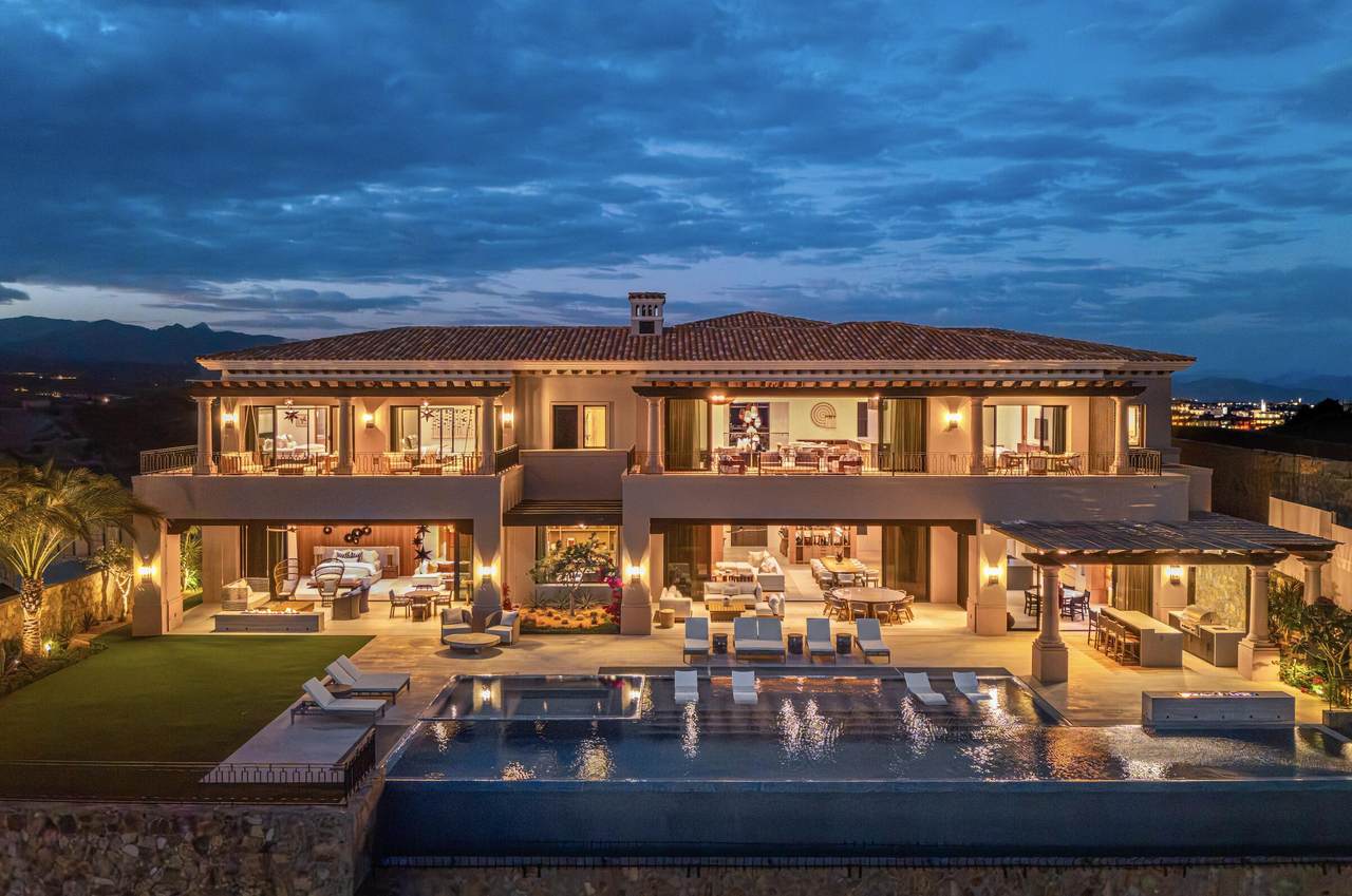  Address Not Published - Photo 1