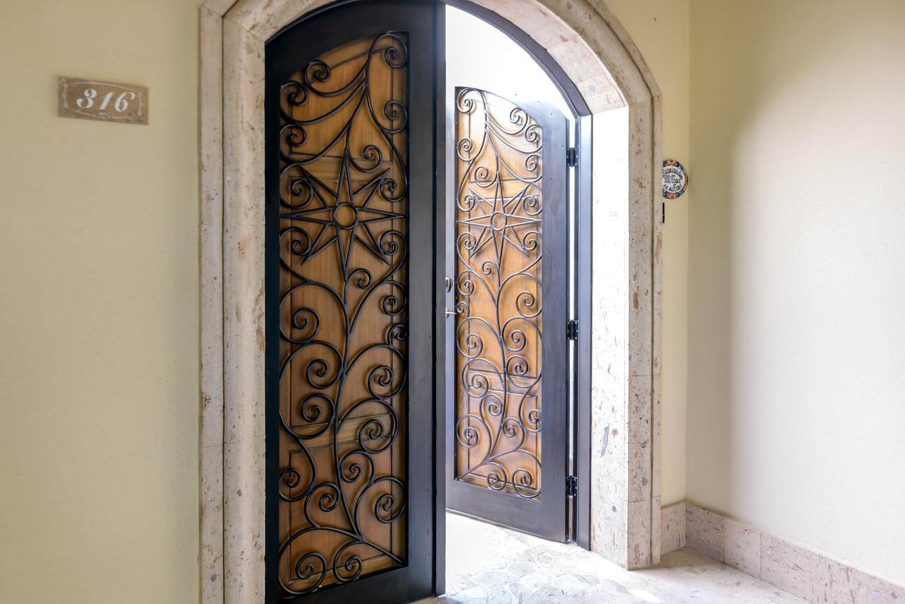  Address Not Published - Photo 1