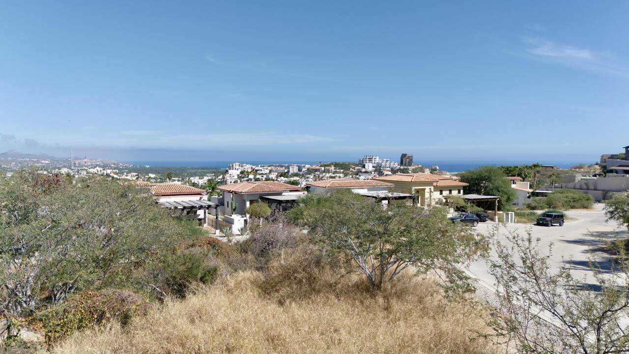  Address Not Published - Photo 1