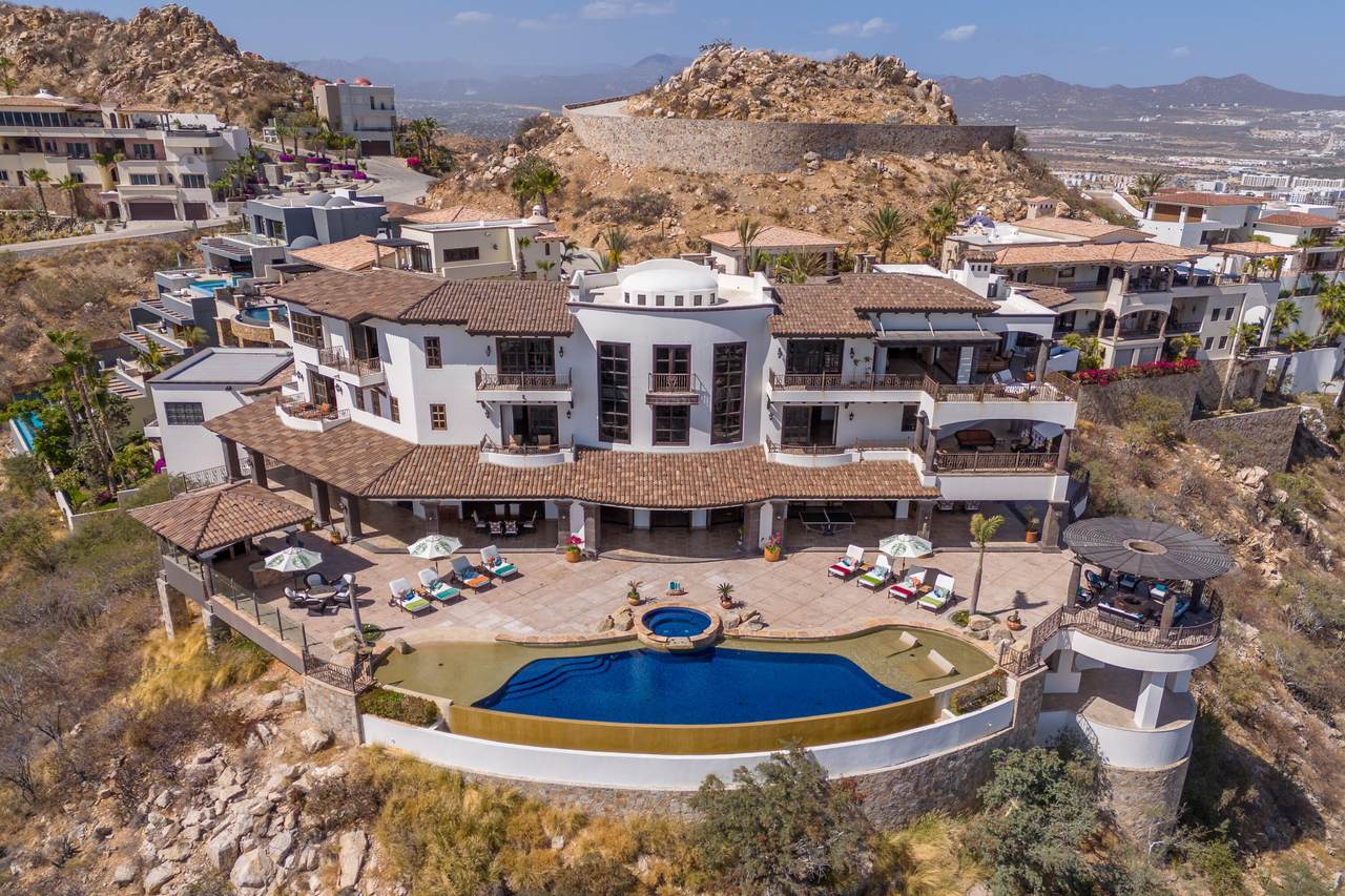  Casa Encantada #100 Pedregal - Photo 1