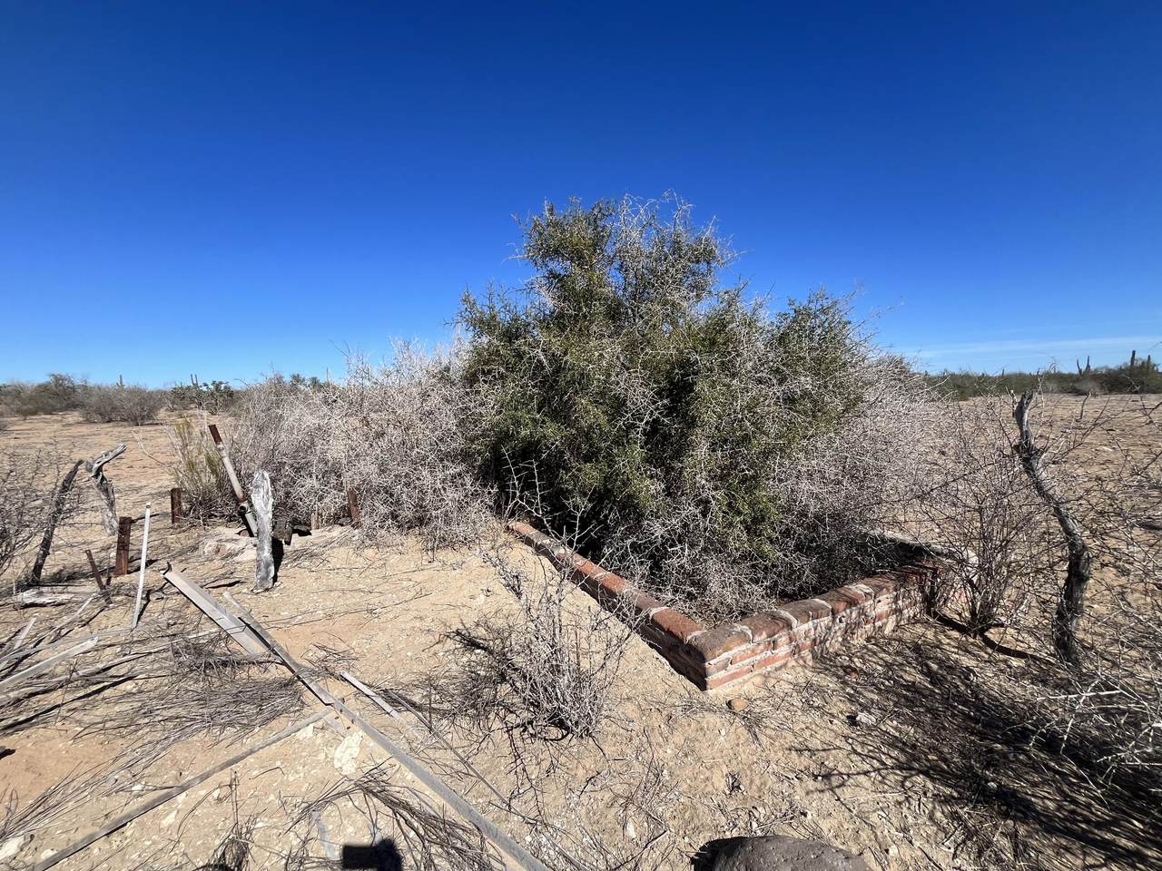 km 43 Address Not Published - Photo 1