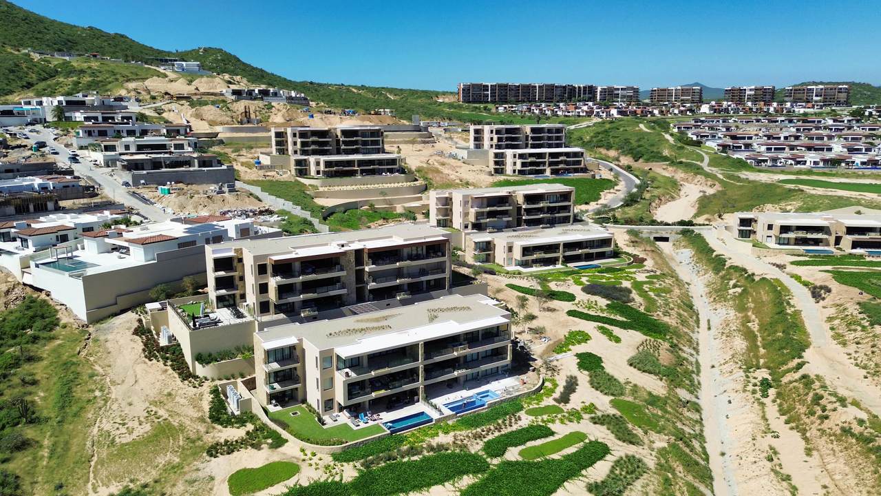 Ocean View Luxury Residence Condo - Photo 1