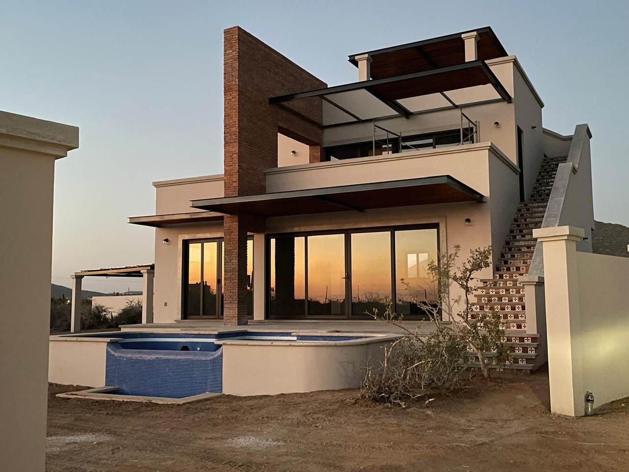  Cerritos - Photo 1