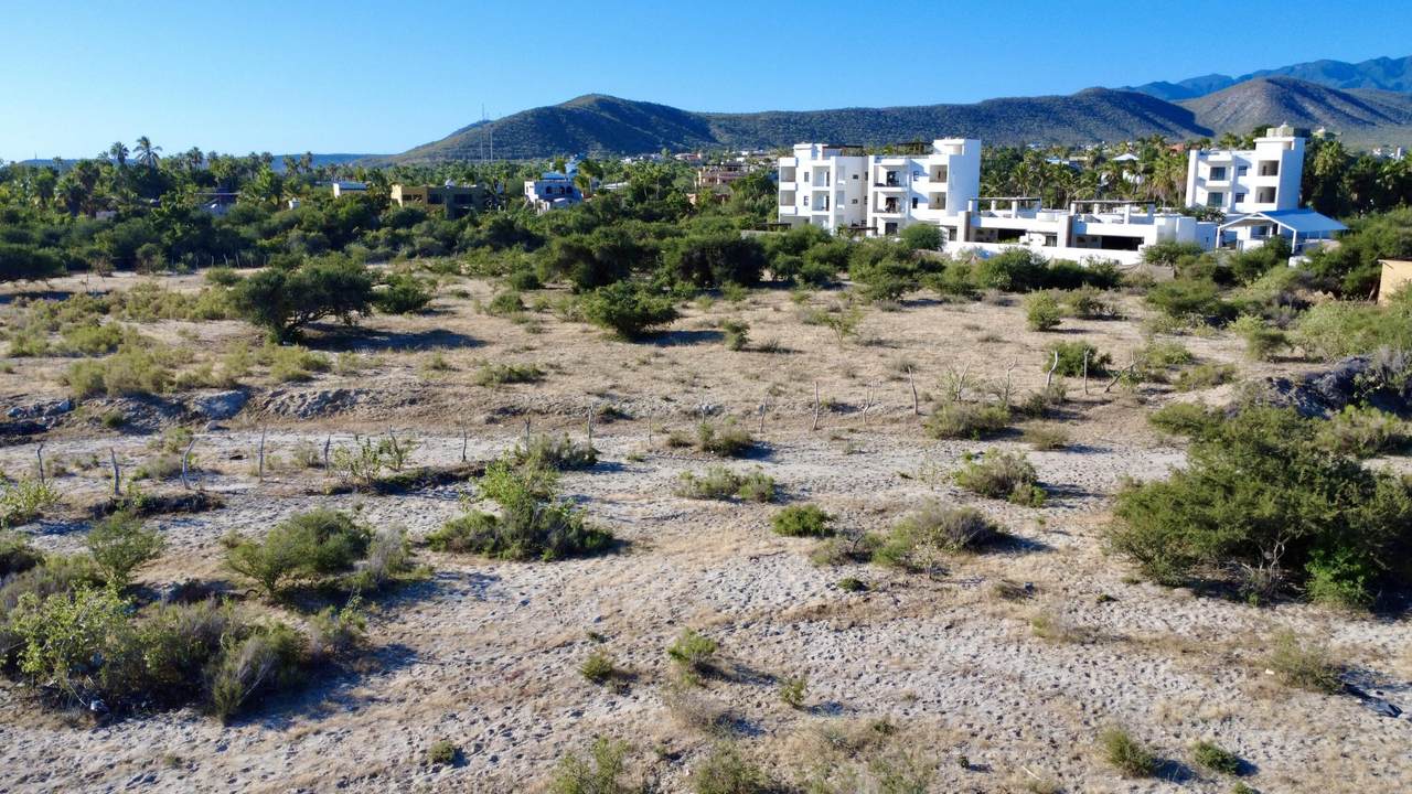 La Playa Beach Road - Photo 1